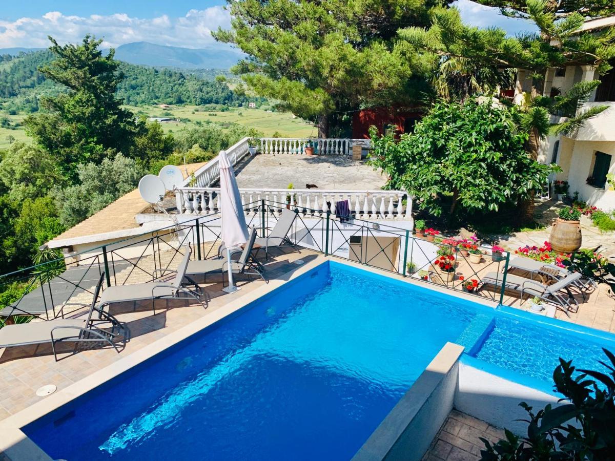 Vakantiehuis Ermones Diamond